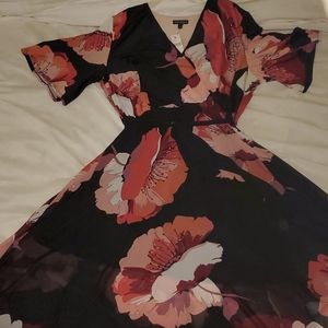 Beautiful floral dress new with tags